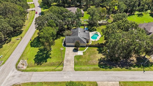 27112 Fairway Crossings Drive, Huffman, TX 77336