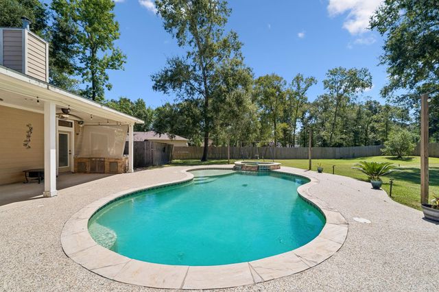 27112 Fairway Crossings Drive, Huffman, TX 77336