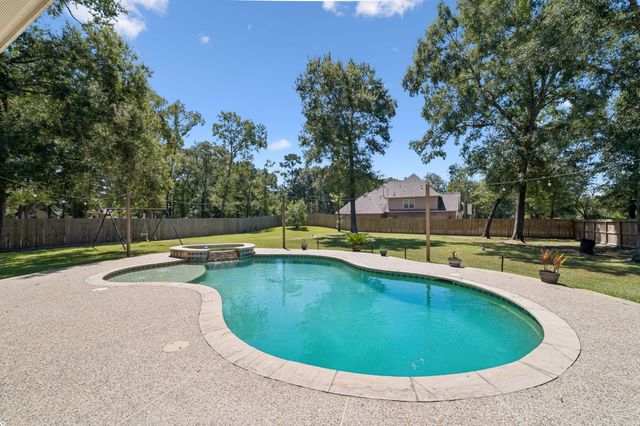 27112 Fairway Crossings Drive, Huffman, TX 77336