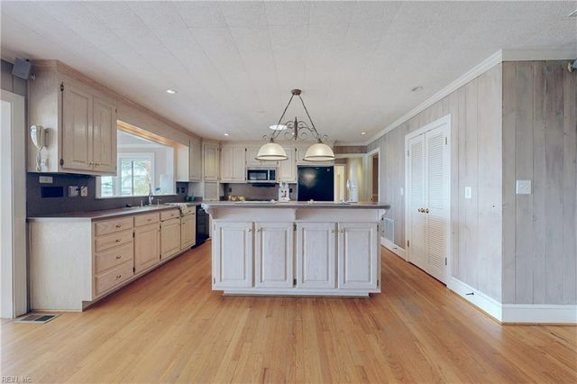 22501 Cypress Point RD, Williamsburg, VA 23185