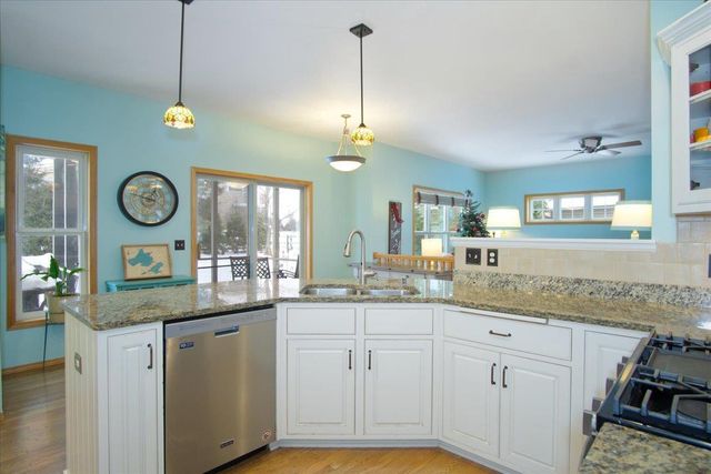 6106 Fredericksburg Lane, Madison, WI 53718