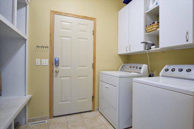 6106 Fredericksburg Lane, Madison, WI 53718