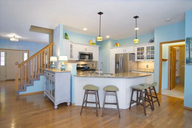 6106 Fredericksburg Lane, Madison, WI 53718