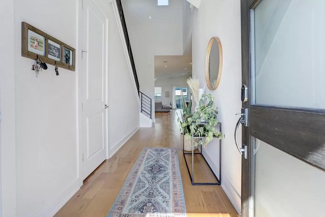 7008 Zachary DR, Austin, TX 78724