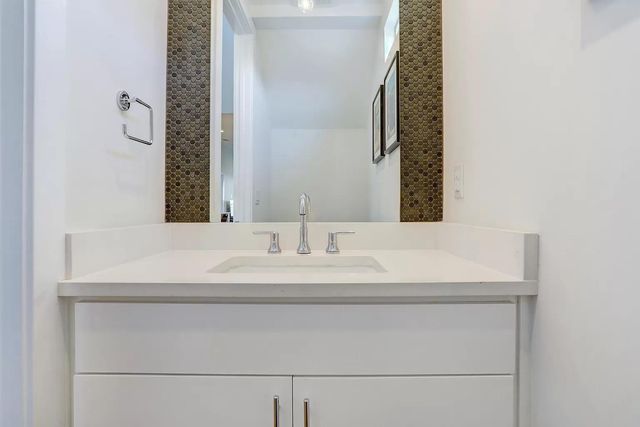 7008 Zachary DR, Austin, TX 78724