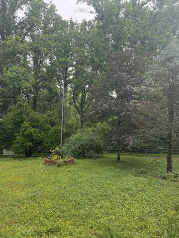 5551 Highway 52, W, Lafayette, TN 37083