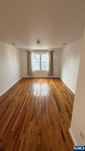 51 Godwin 2 second flo, Paterson, NJ 07501