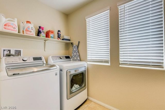 7255 Dazzle Point Street, North Las Vegas, NV 89084