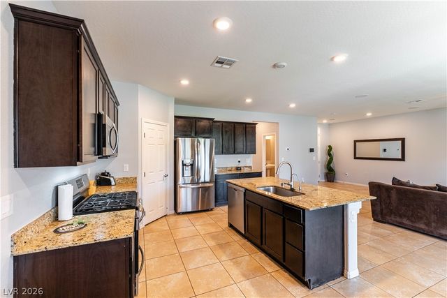 7255 Dazzle Point Street, North Las Vegas, NV 89084