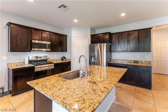 7255 Dazzle Point Street, North Las Vegas, NV 89084