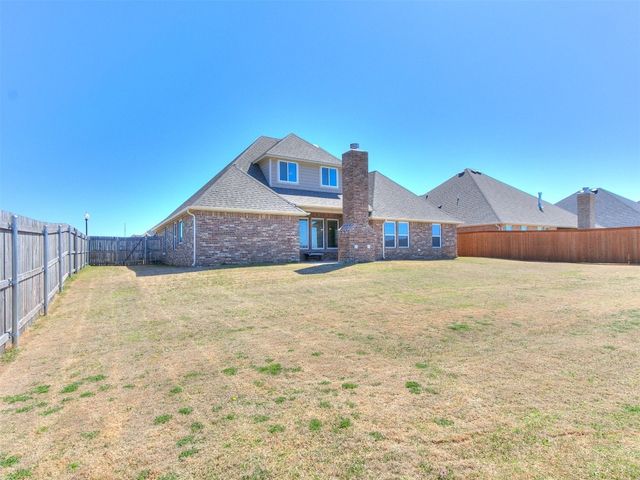 509 Carlow Way, Yukon, OK 73099