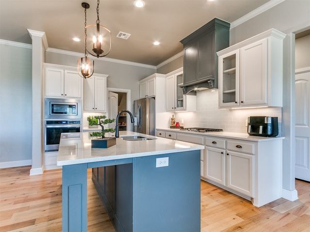 509 Carlow Way, Yukon, OK 73099