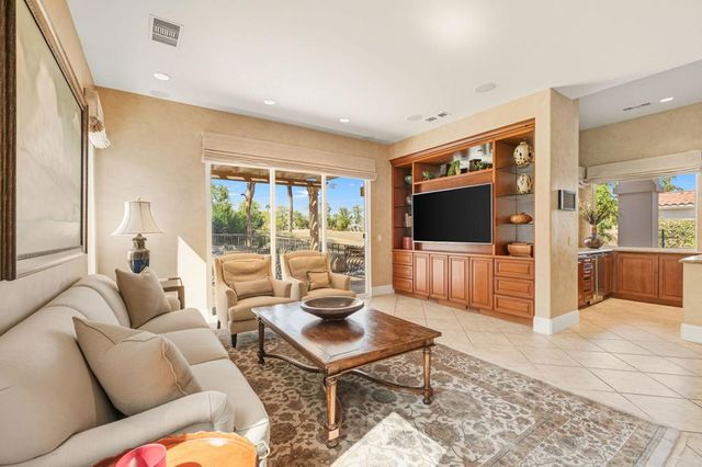 311 Eagle Dance Circle, Palm Desert, CA 92211