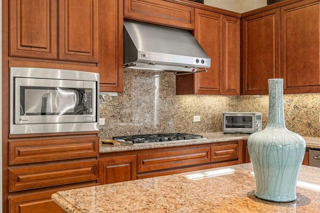 311 Eagle Dance Circle, Palm Desert, CA 92211