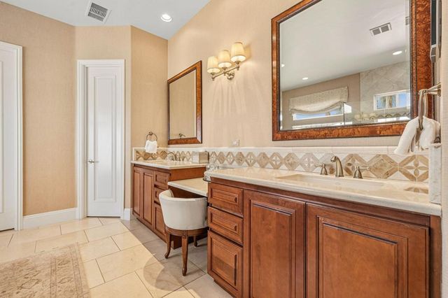 311 Eagle Dance Circle, Palm Desert, CA 92211