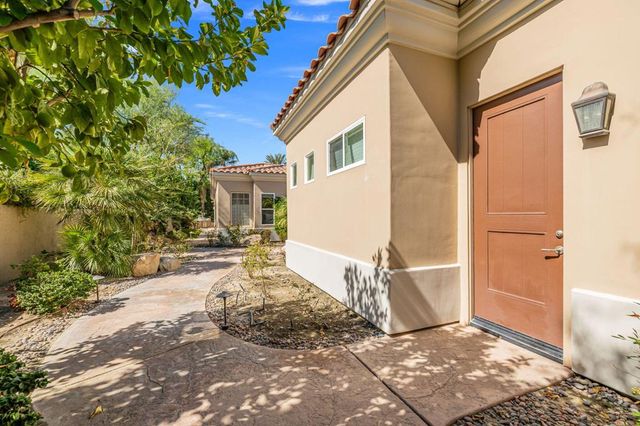 311 Eagle Dance Circle, Palm Desert, CA 92211