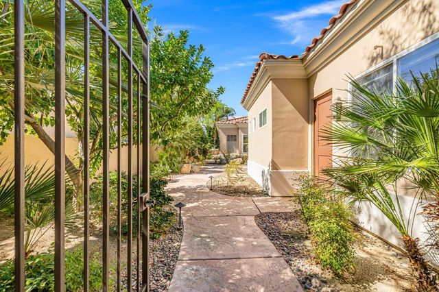 311 Eagle Dance Circle, Palm Desert, CA 92211