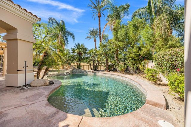 311 Eagle Dance Circle, Palm Desert, CA 92211