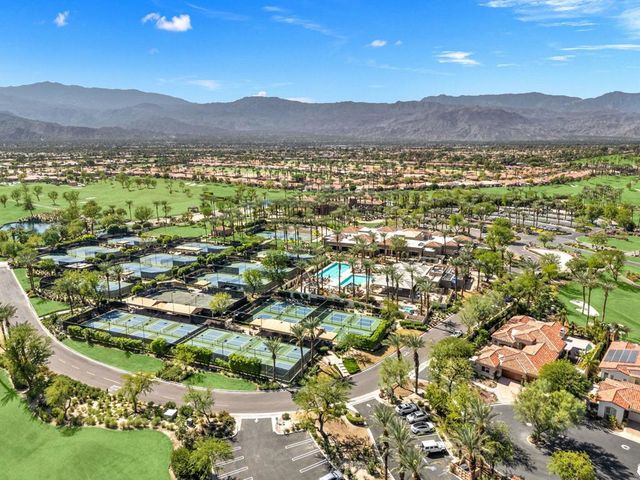 311 Eagle Dance Circle, Palm Desert, CA 92211