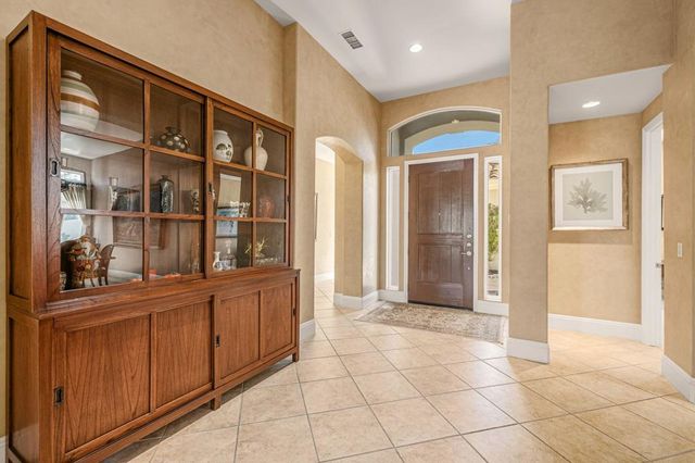 311 Eagle Dance Circle, Palm Desert, CA 92211