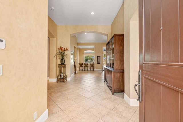 311 Eagle Dance Circle, Palm Desert, CA 92211