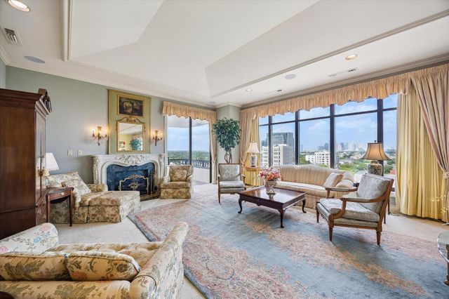 2121 Kirby Drive 7NE, Houston, TX 77019