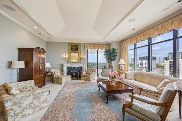 2121 Kirby Drive 7NE, Houston, TX 77019