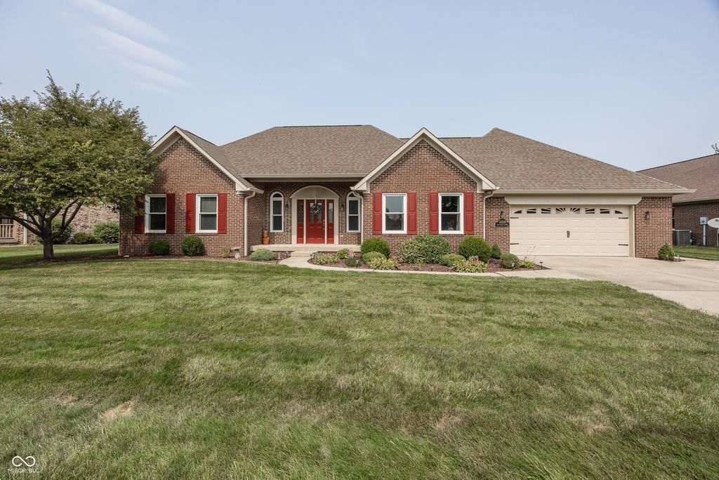 1620 Westfield Court, Greenfield, IN 46140
