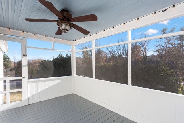 210 EDGEWOOD RD, Staunton, VA 24401