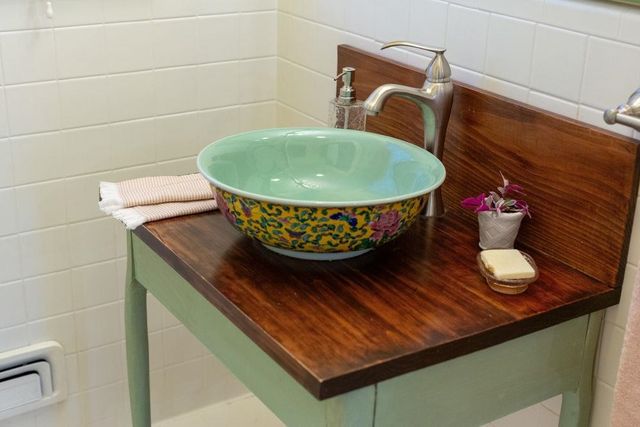 210 EDGEWOOD RD, Staunton, VA 24401