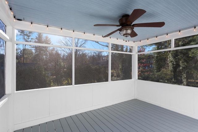 210 EDGEWOOD RD, Staunton, VA 24401