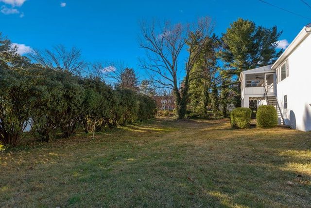 210 EDGEWOOD RD, Staunton, VA 24401