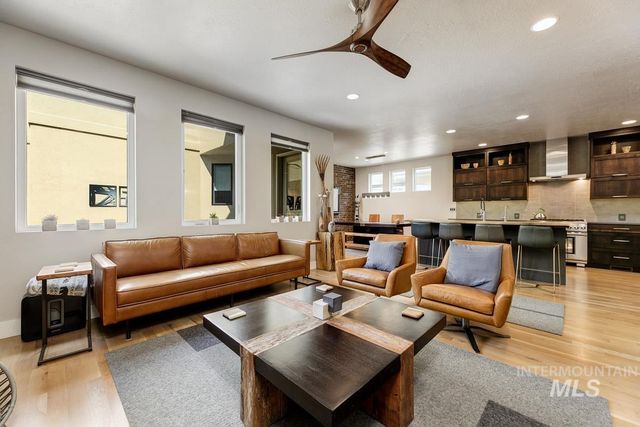 2963 S Old Hickory Way, Boise, ID 83716
