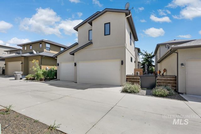 2963 S Old Hickory Way, Boise, ID 83716