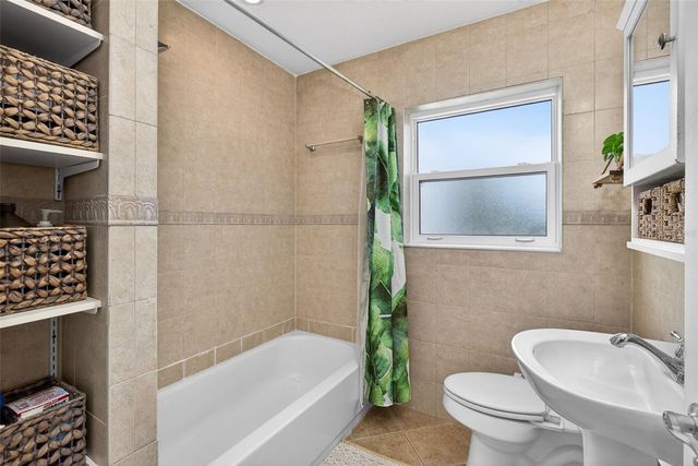 1943 CLOVERLAWN AVENUE, Orlando, FL 32806