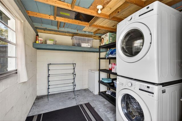 1943 CLOVERLAWN AVENUE, Orlando, FL 32806