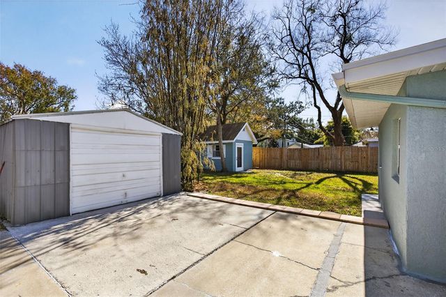 1943 CLOVERLAWN AVENUE, Orlando, FL 32806