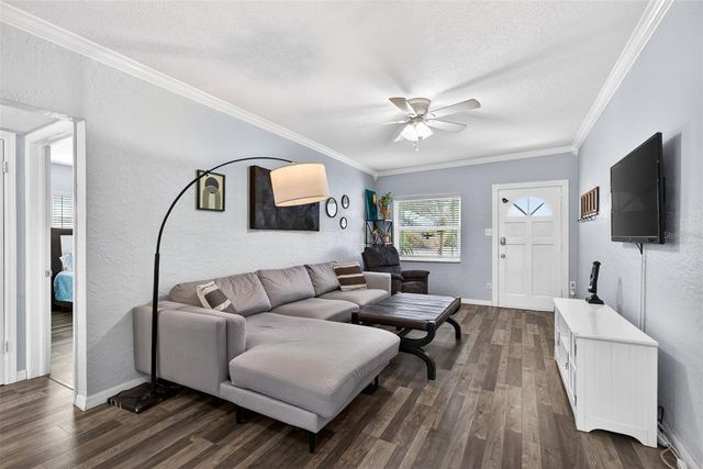 1943 CLOVERLAWN AVENUE, Orlando, FL 32806