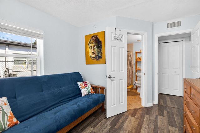 1943 CLOVERLAWN AVENUE, Orlando, FL 32806