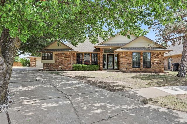 1301 SW 107th Place, Oklahoma City, OK 73170