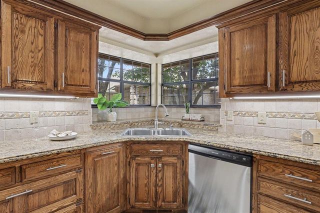 1301 SW 107th Place, Oklahoma City, OK 73170