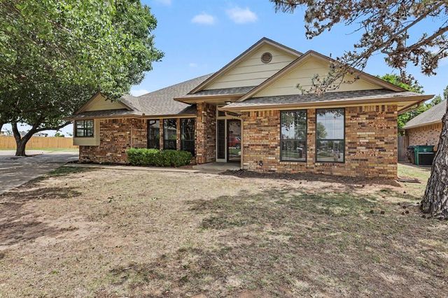 1301 SW 107th Place, Oklahoma City, OK 73170
