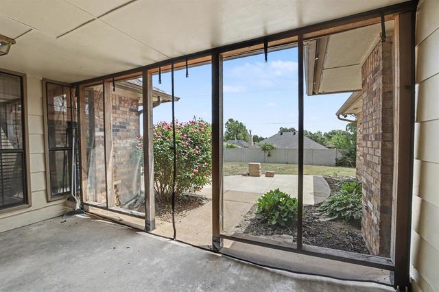 1301 SW 107th Place, Oklahoma City, OK 73170