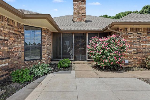1301 SW 107th Place, Oklahoma City, OK 73170