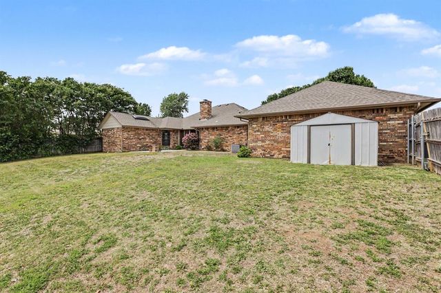 1301 SW 107th Place, Oklahoma City, OK 73170