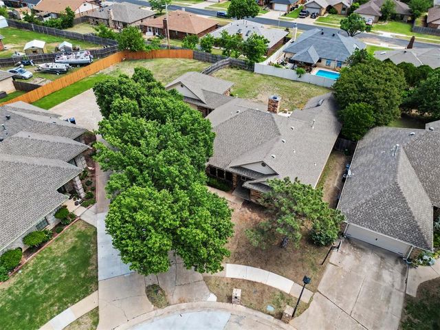 1301 SW 107th Place, Oklahoma City, OK 73170