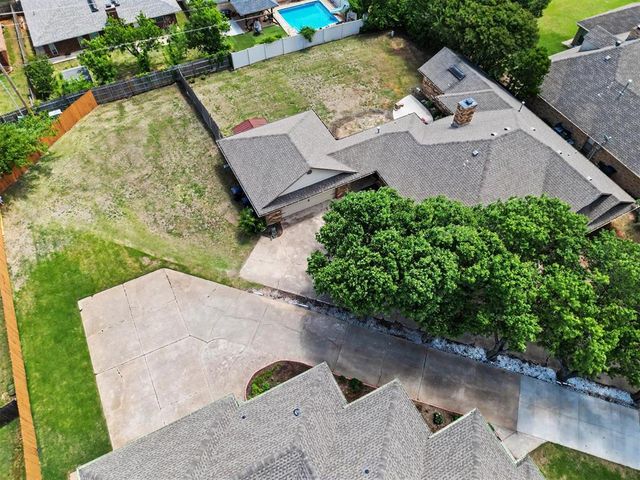 1301 SW 107th Place, Oklahoma City, OK 73170