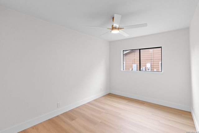 10522 HORN BLVD, San Antonio, TX 78240