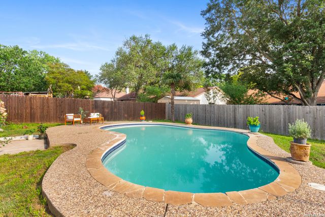 10522 HORN BLVD, San Antonio, TX 78240