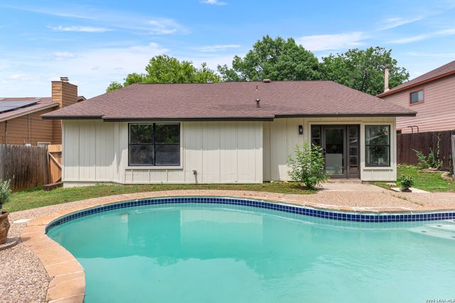 10522 HORN BLVD, San Antonio, TX 78240